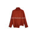 Pullover con orlo asimmetrico a trecce lavorato a maglia da donna